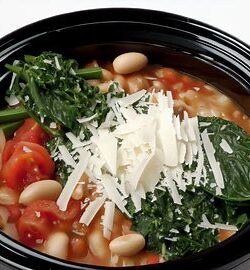 crockpot-kale-and-white-bean-soup.