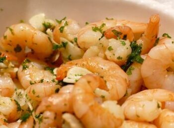Midwestern Twist on Shrimp Scampi: A Delicious Fusion of Flavors